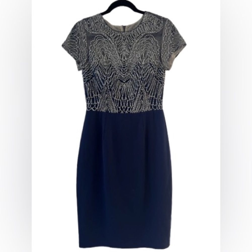 David Meister Silver Metallic Beaded Short Sleeve Navy Cocktail Dress
Size 2